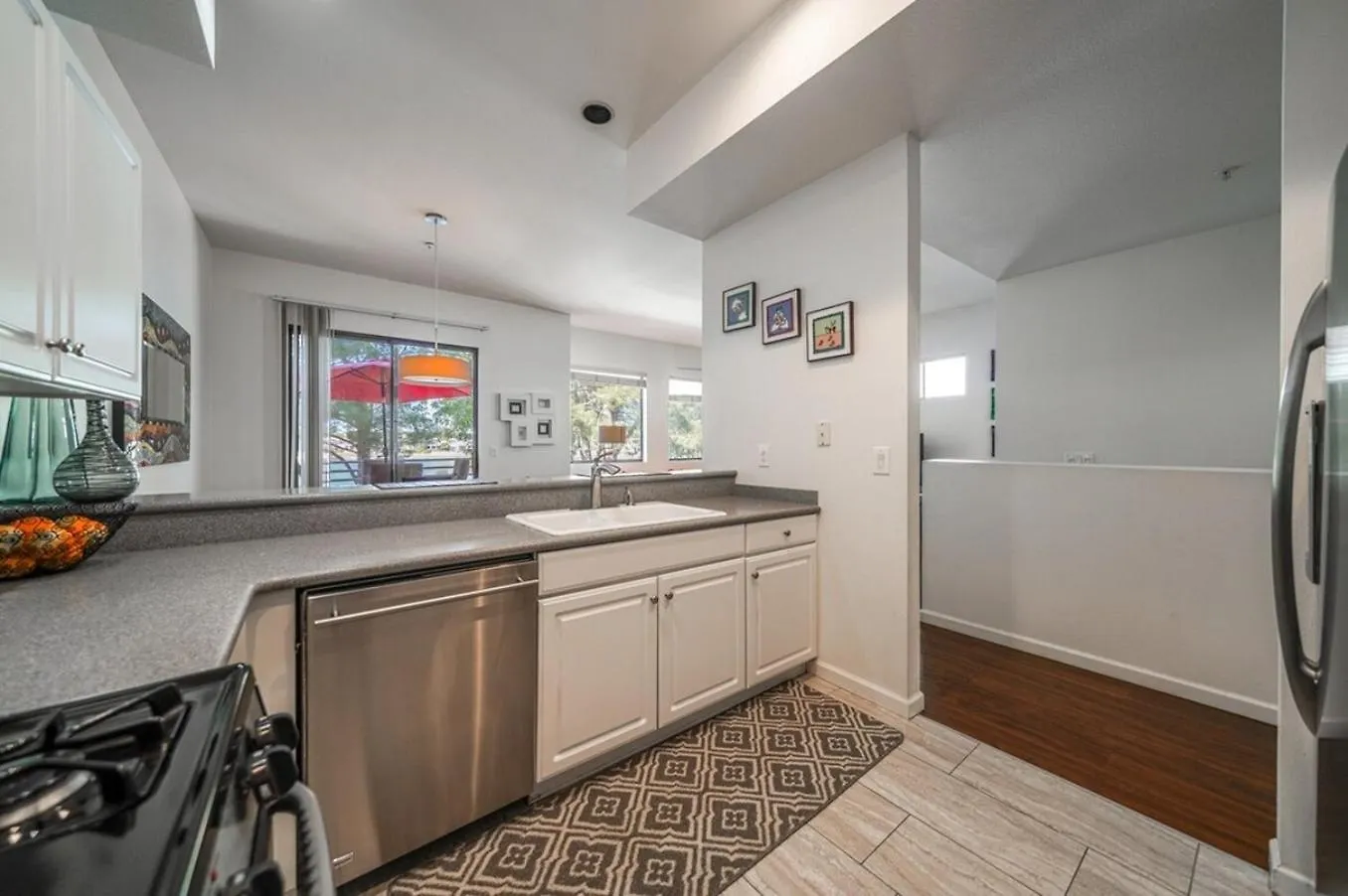 Waterfront-2Nd Flr-3Br-Fireworks-Private-Gated Villa Scottsdale